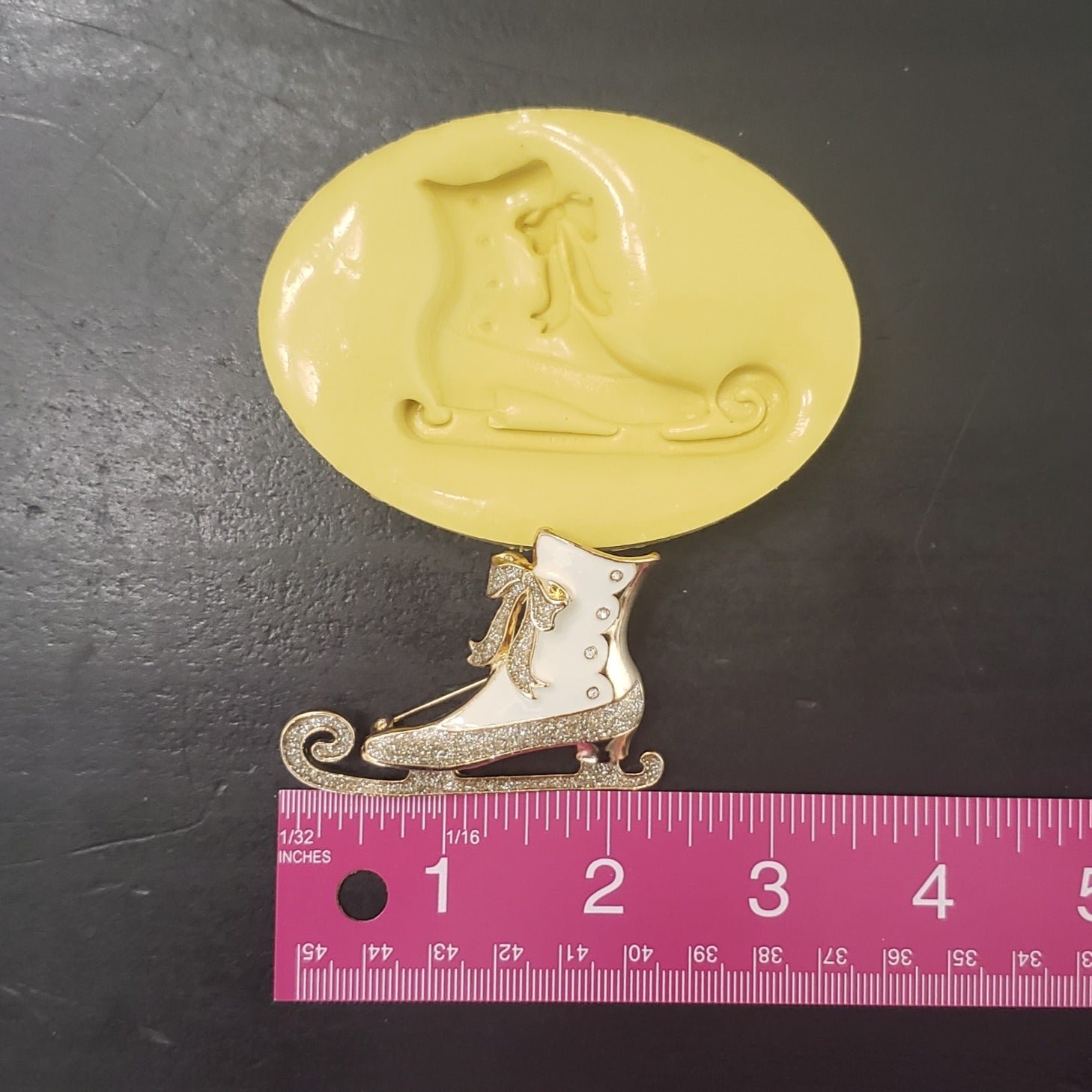 Vintage Ice Skate Mold - For Fondant, Chocolate, and Clay image 0